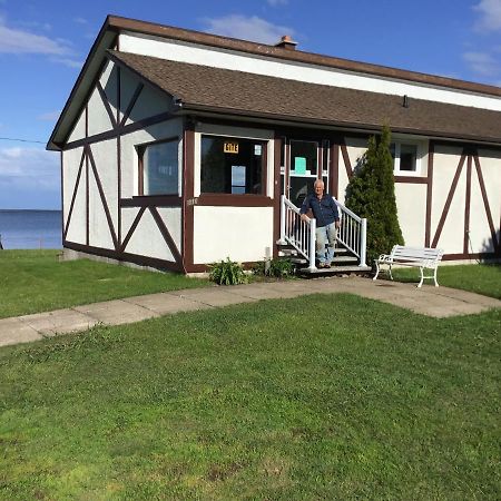 Gîte Au Bord de la Baie Bouctouche Exterior foto